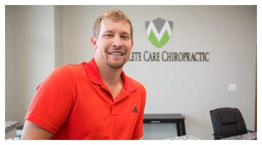 Chiropractor Olathe KS Devin Morton